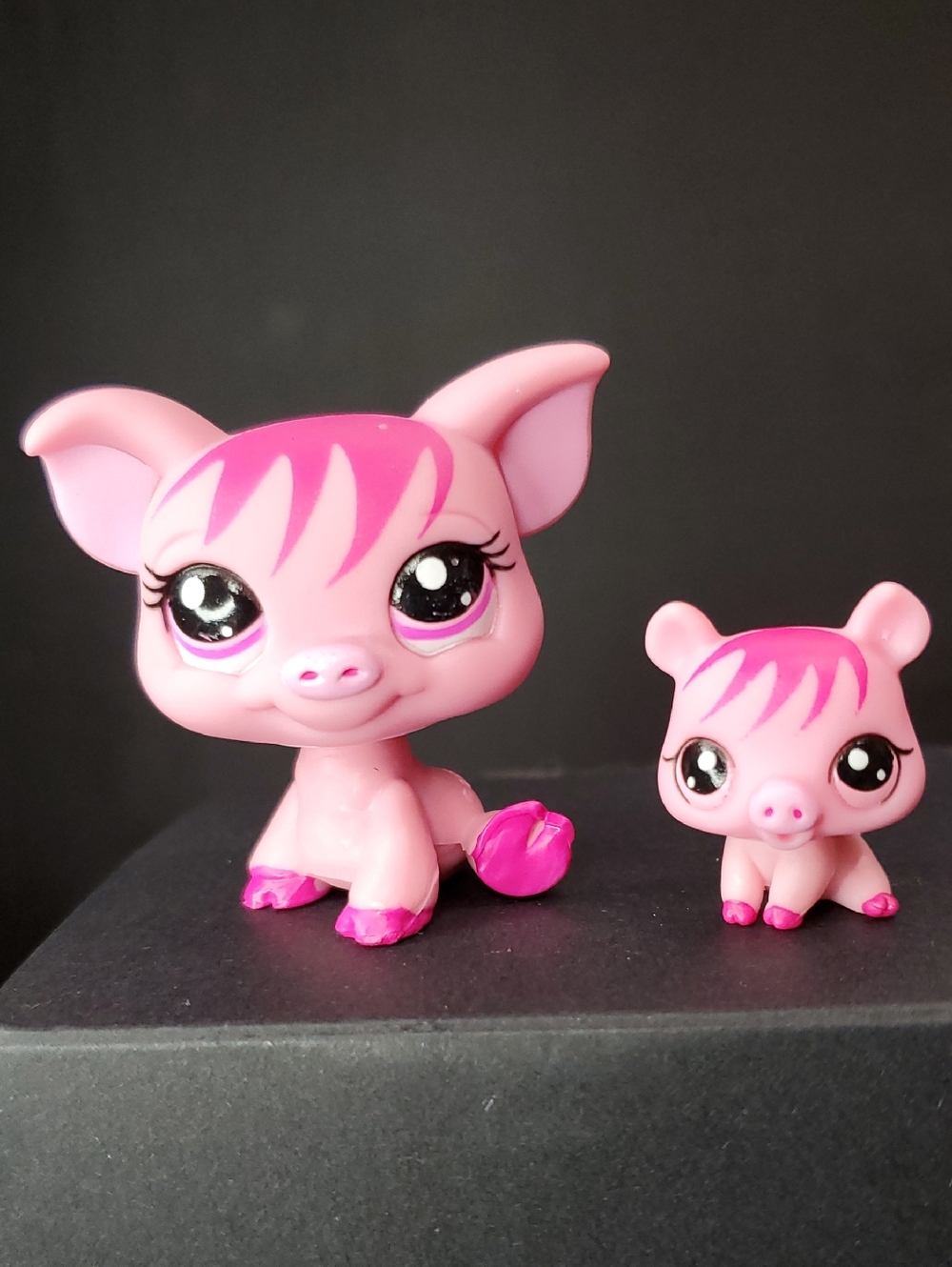 LPS Littlest Pet Shop #3596 Pink Mama Pig and Baby Piglet 2006
